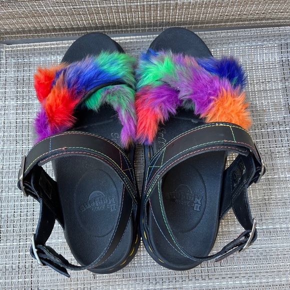 DR MARTEN LADIES BLACK VOSS II FLUFFY RAINBOW SOFTWAIR PLATFORM PRIDE SANDALS - Picture 16 of 16